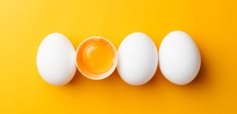Ile gotować jajka na miękko, twardo i w koszulce?